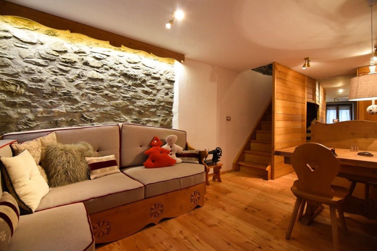 2 rooms House in La Salle, Italy No. 131601