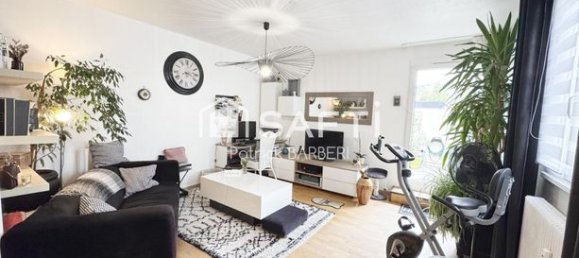 2 chambres Appartement à Menucourt, France No. 304404 3