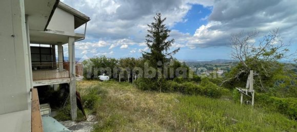 5 Schlafzimmer Haus in Civitella del Tronto, Italy, Nr. 345353 10