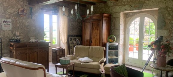 7 bedrooms Castles in Espiens, France No. 294661 16