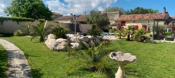 7 bedrooms Castles in Espiens, France No. 294661 3