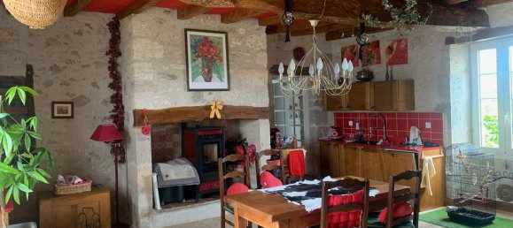 7 bedrooms Castles in Espiens, France No. 294661 18