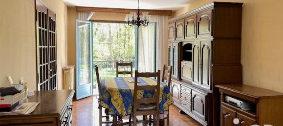 2 bedrooms House in Veigne, France No. 73502 17