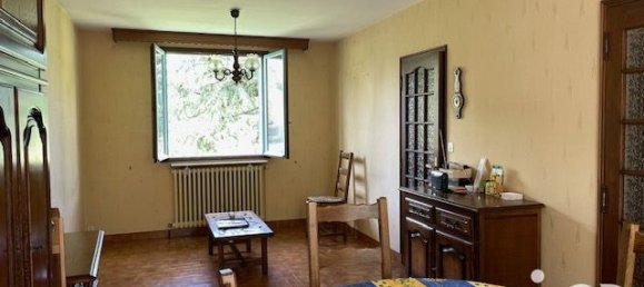 2 bedrooms House in Veigne, France No. 73502 20