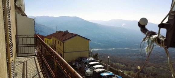 5غرفة شقة في Tufillo, Italy رقم 142888 10