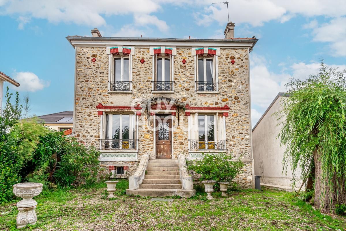 2 bedrooms House in Villiers-sur-Marne, France No. 294867