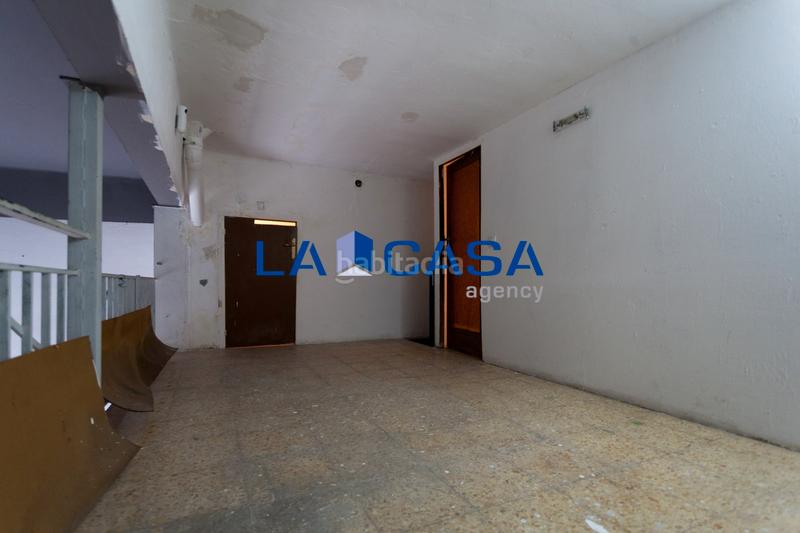 70m² Commercial property in L'Hospitalet de Llobregat, Spain No. 242599