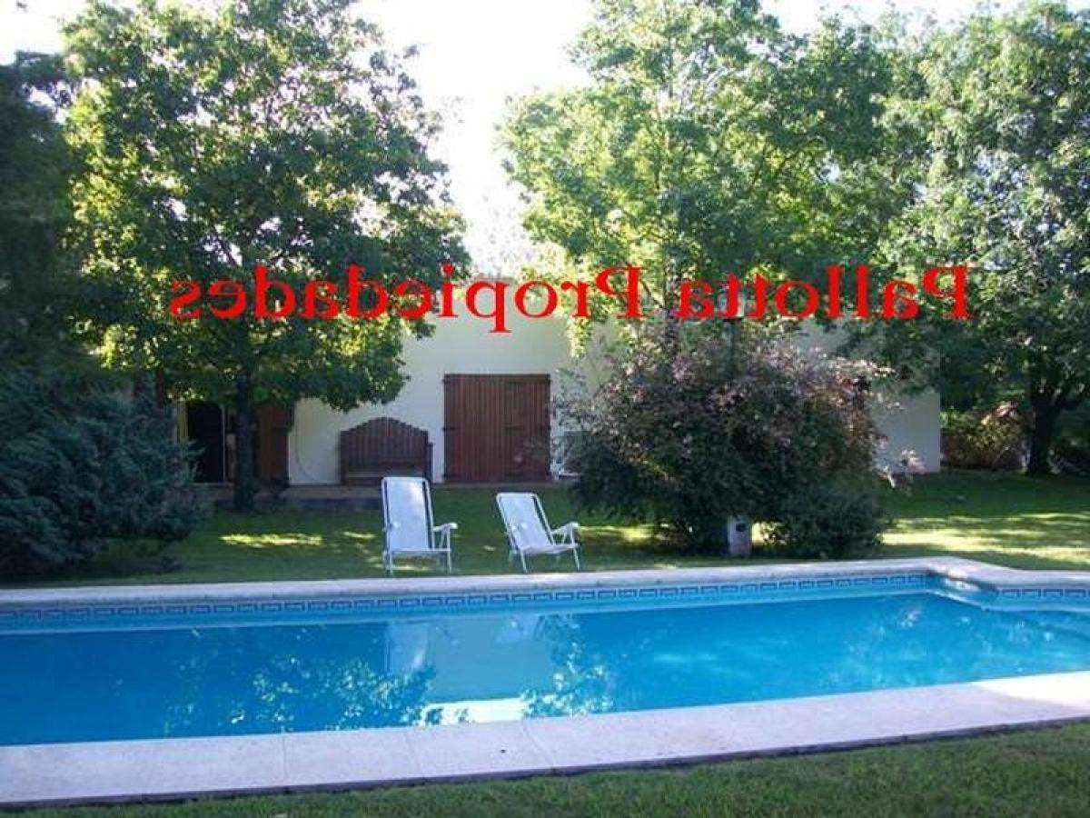 3 bedrooms House in Tigre, Argentina No. 1811