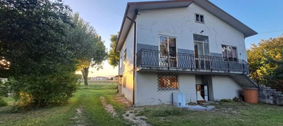 4 bedrooms House in Montecchio Maggiore, Italy No. 346402 6