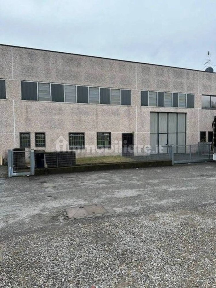  مستودع في Melegnano, Italy 520متر مربع رقم 261872