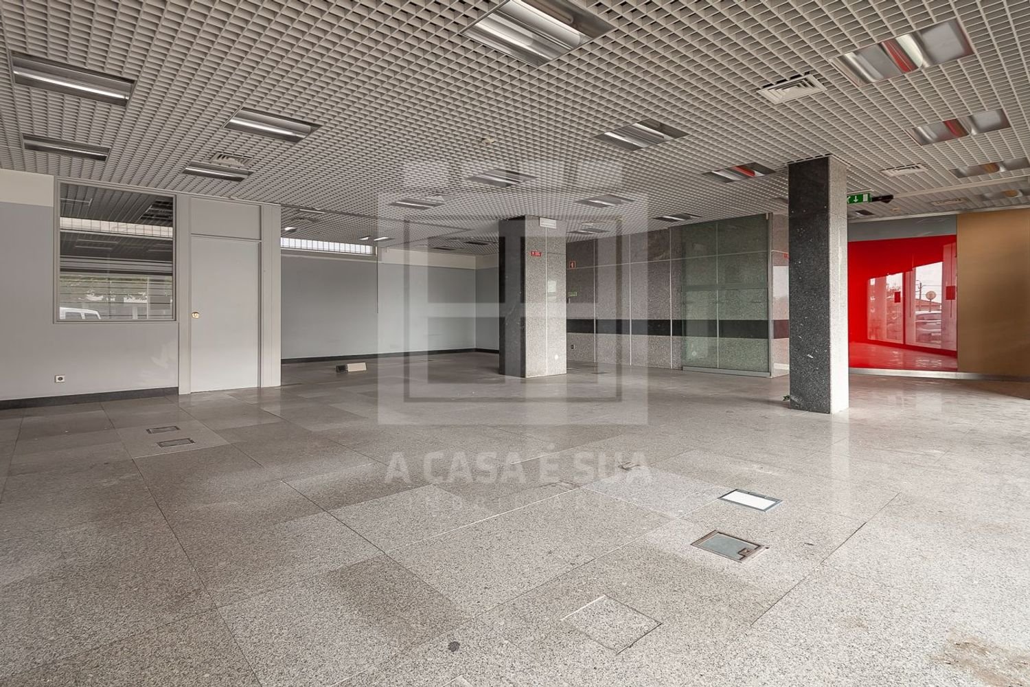 Коммерческая недвижимость 209м² в Кортегаса, Португалия № 300908