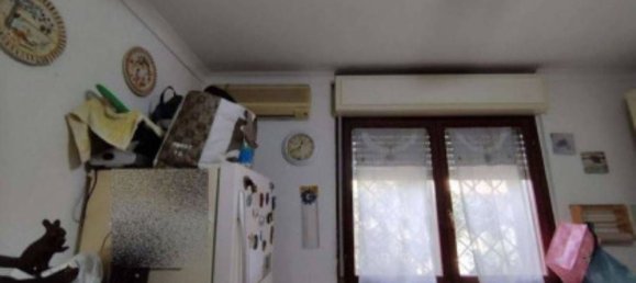 4 rooms Apartment in Rome, Italy No. 198837 5