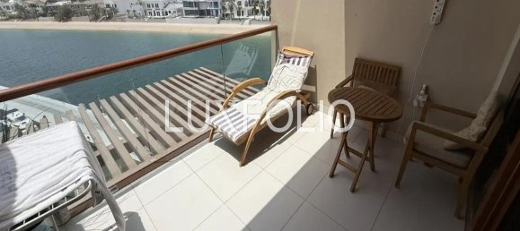 Studio in Palm Jumeirah, UAE No. 100960 3