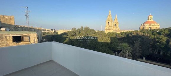 2 bedrooms Maisonette in Floriana, Malta No. 7054 12