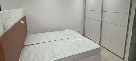 2 bedrooms Maisonette in Floriana, Malta No. 7054 6