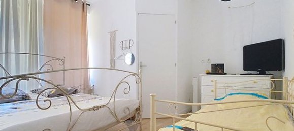 Квартира с 2 спальнями в Турнюc, Франция № 310844 9