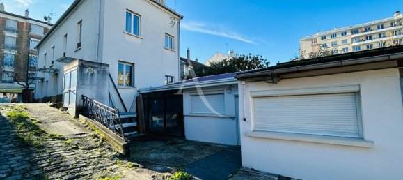Edificio de 1 habitación en Alfortville, France No. 169894 4