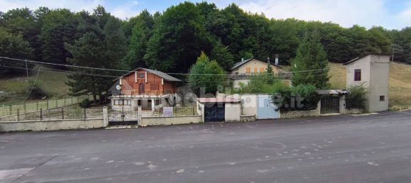 3 Schlafzimmer Villa in Tagliacozzo, Italy, Nr. 346892 2