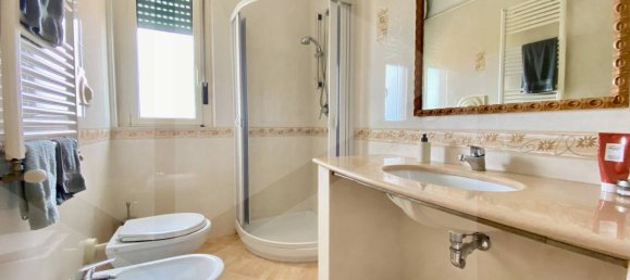 Квартира с 3 комнатами в Пало дель Колле, Италия № 233950 7