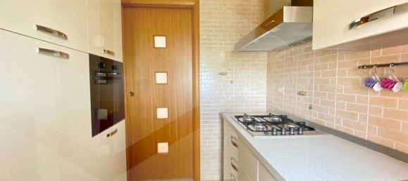 Квартира с 3 комнатами в Пало дель Колле, Италия № 233950 14