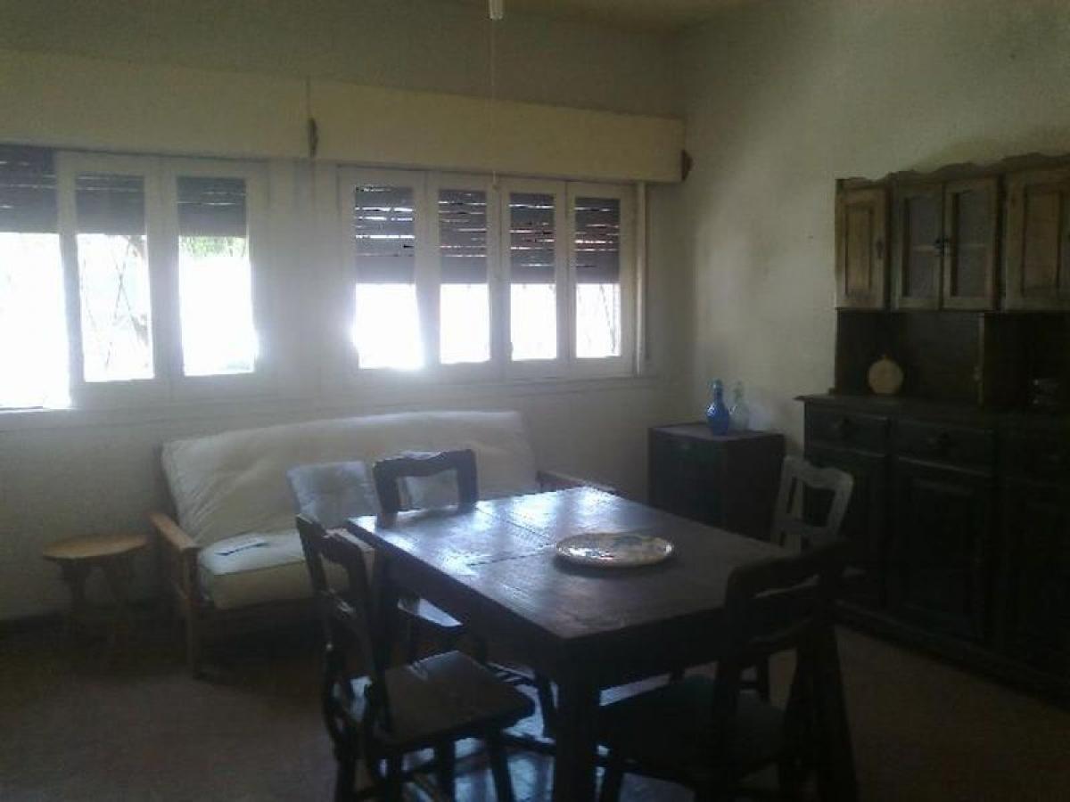 2 bedrooms House in Buenos Aires, Argentina No. 82194