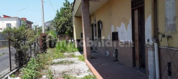 Villa T3 em Sarno, Italy N.º 262745 3