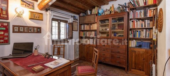 5 bedrooms House in Montone, Italy No. 150441 21