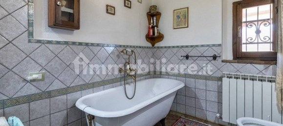 5 bedrooms House in Montone, Italy No. 150441 19