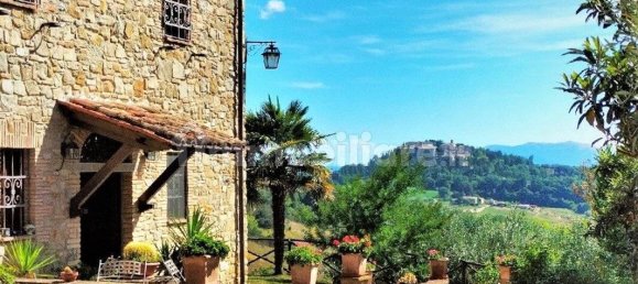 5 bedrooms House in Montone, Italy No. 150441 29