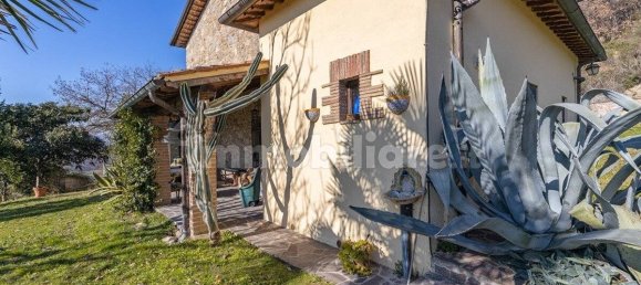 5 bedrooms House in Montone, Italy No. 150441 40