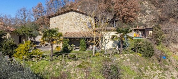 5 bedrooms House in Montone, Italy No. 150441 44