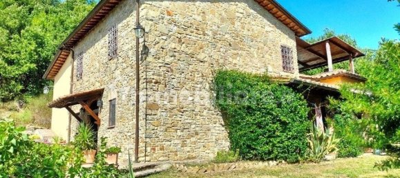 5 bedrooms House in Montone, Italy No. 150441 38