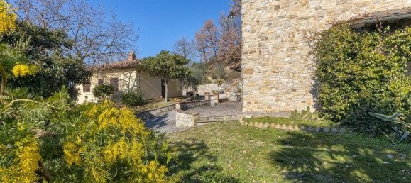 5 bedrooms House in Montone, Italy No. 150441 41