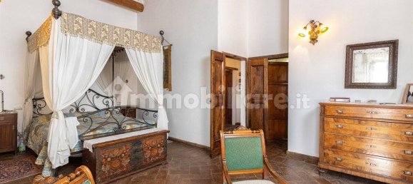 5 bedrooms House in Montone, Italy No. 150441 16