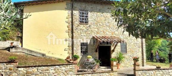 5 bedrooms House in Montone, Italy No. 150441 9