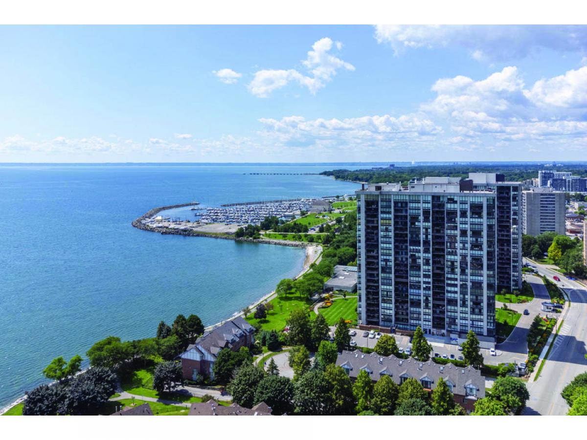 2 bedrooms Condo in Oakville, Canada No. 563