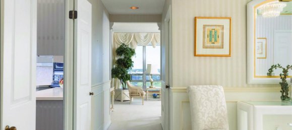 2 bedrooms Condo in Oakville, Canada No. 563 8