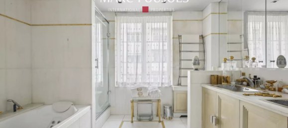 4 bedrooms Hotel in Paris, France No. 186615 24