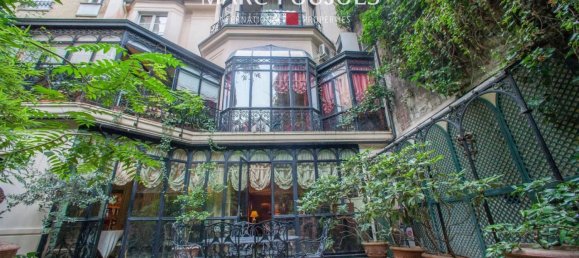 4 bedrooms Hotel in Paris, France No. 186615 7