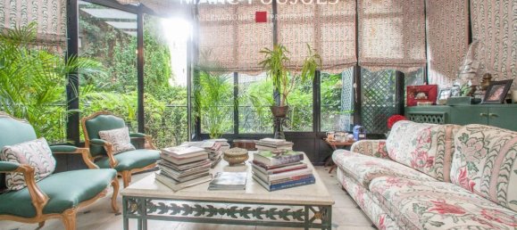 4 bedrooms Hotel in Paris, France No. 186615 12