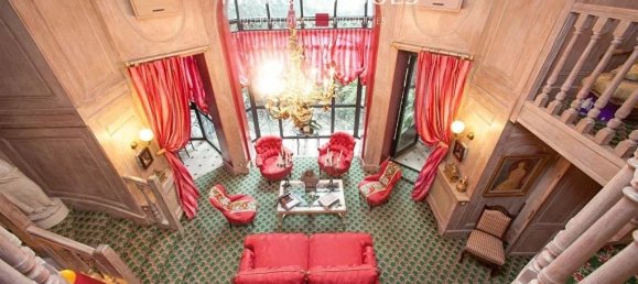 4 bedrooms Hotel in Paris, France No. 186615 13