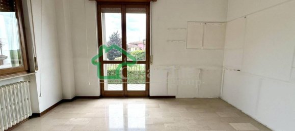 5 bedrooms Villa in Secugnago, Italy No. 303495 10
