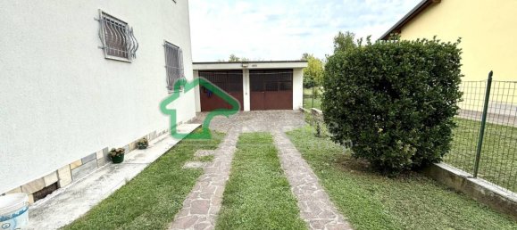 5 bedrooms Villa in Secugnago, Italy No. 303495 5