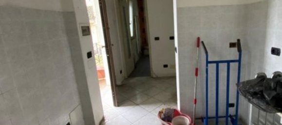 Apartamento de 2 habitaciónes en Garbagnate Milanese, Italy No. 182631 3