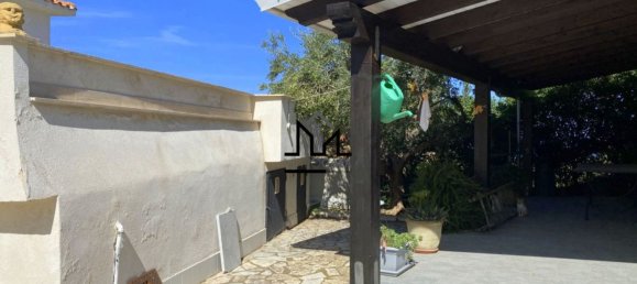 4 rooms Villa in Alcamo, Italy No. 132034 16