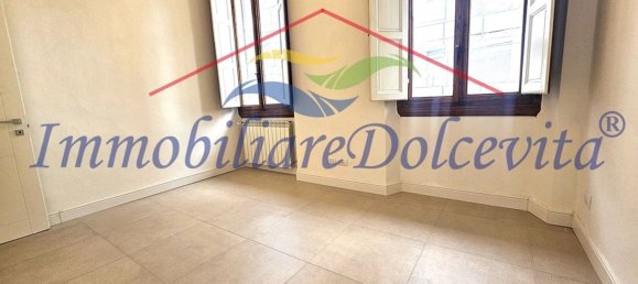 5 bedrooms Duplex in Florence, Italy No. 363885 20