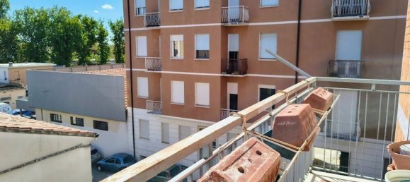 8 bedrooms Apartment in Ferrara, Italy No. 346650 10