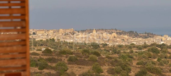 5 rooms Villa in Noto, Italy No. 137607 12