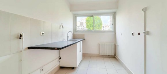 2 bedrooms Apartment in Courbevoie, France No. 347131 7