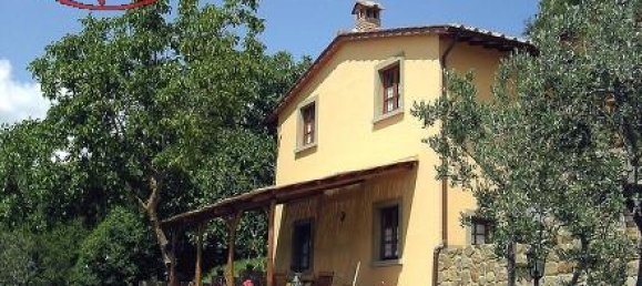 Дом с 4 комнатами в Лоро Чуффенна, Италия № 230840 21